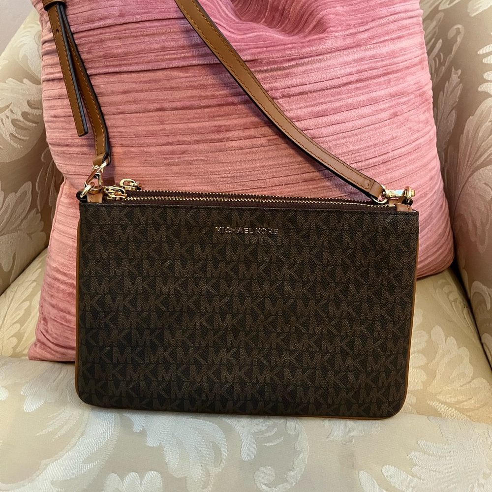 MK Crossbody Bag “Adele”